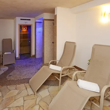 Hotell La Campagnola Canazei